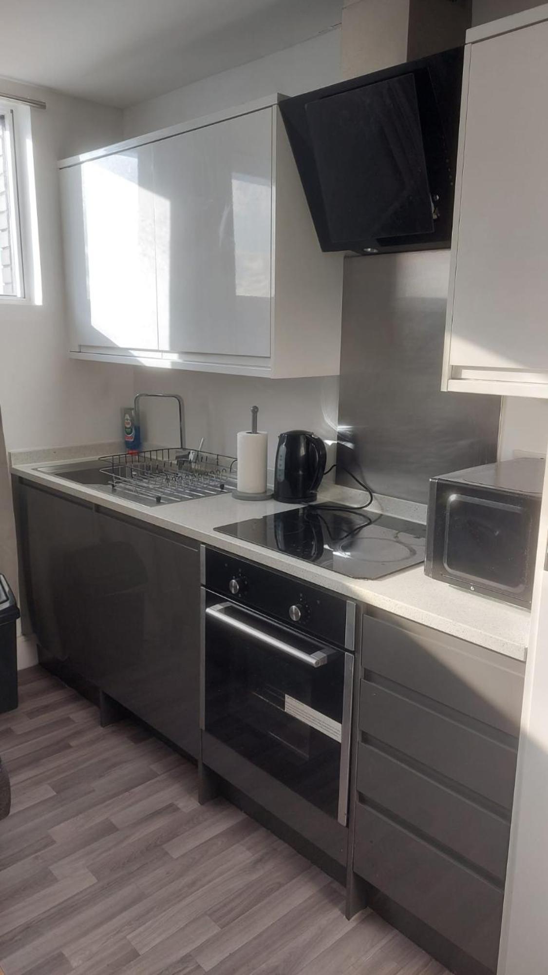 Spacious Studio Maidstone - Redecorated Oct 2023 Экстерьер фото