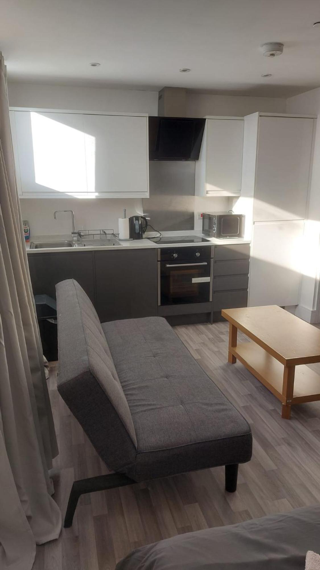 Spacious Studio Maidstone - Redecorated Oct 2023 Экстерьер фото