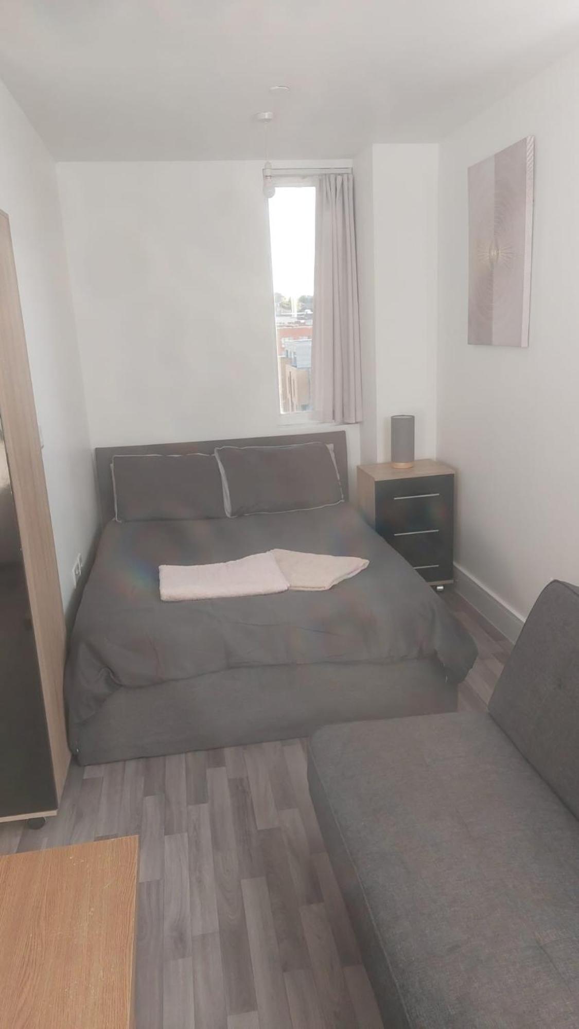 Spacious Studio Maidstone - Redecorated Oct 2023 Экстерьер фото